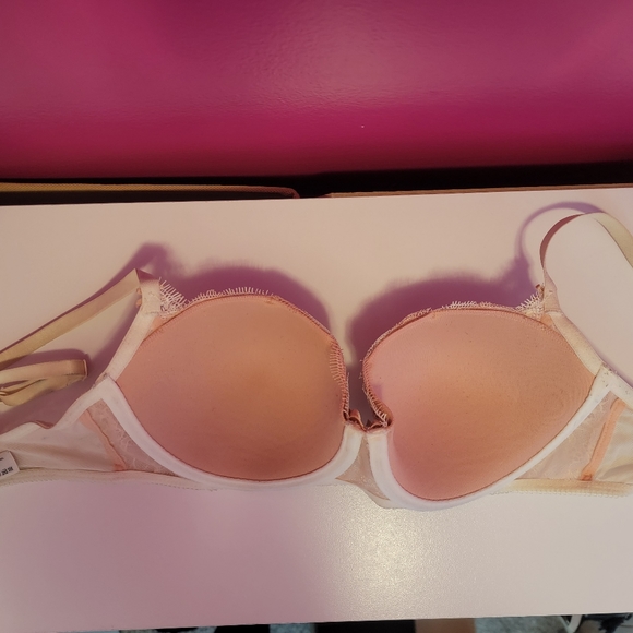 B.tempt'd by Wacoal B.Sultry Balconette Bra - Picture 3 of 3